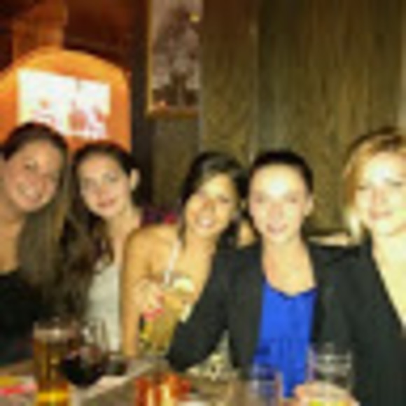 Meet your Posher, Amber - Picture 1 of 1